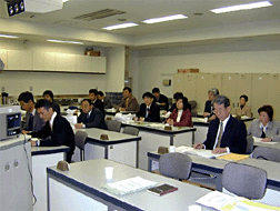 img/02-003